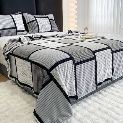 Soft Plush Plaid Throw Blanket All Season Multifunctional for Sofa Bed Office Travel Camping Napping, Ideal Christmas Gift