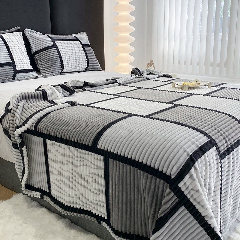 Soft Plush Plaid Throw Blanket All Season Multifunctional for Sofa Bed Office Travel Camping Napping, Ideal Christmas Gift