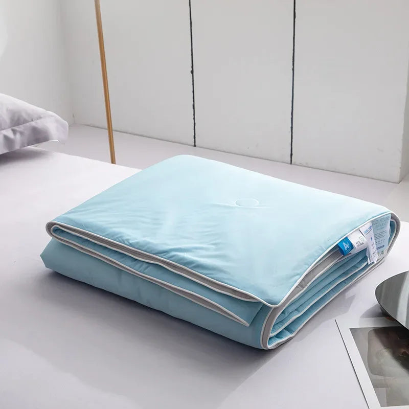 Air Condition Comforter for Summer Pure Color Ice Silk Cooling Blanket Lightweight and Smooth Twin/King Size Cold Quilt