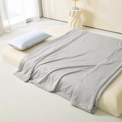 Air Condition Comforter for Summer Pure Color Ice Silk Cooling Blanket Lightweight and Smooth Twin/King Size Cold Quilt
