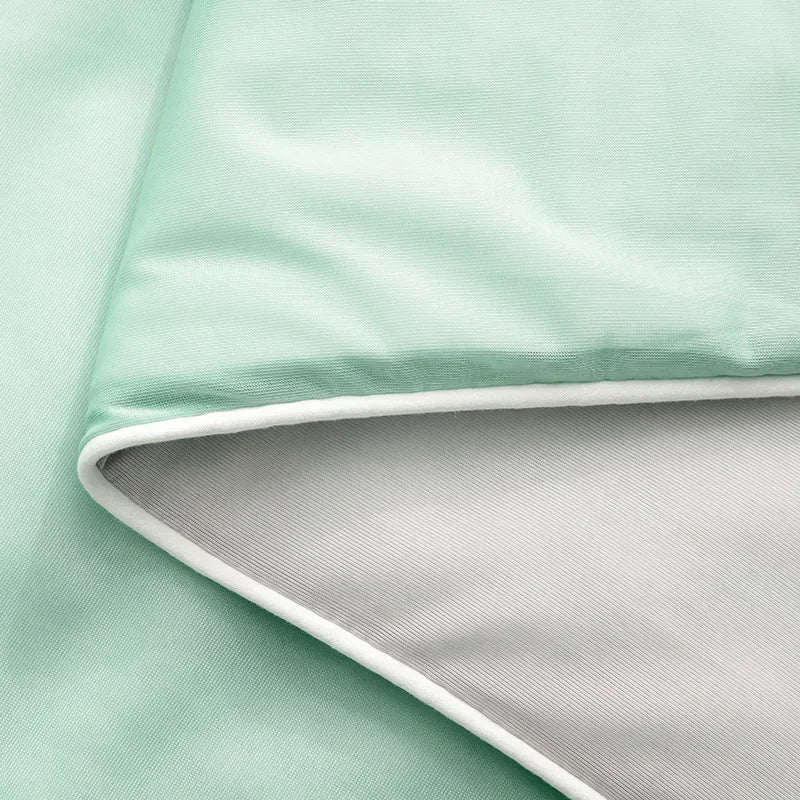Air Condition Comforter for Summer Pure Color Ice Silk Cooling Blanket Lightweight and Smooth Twin/King Size Cold Quilt