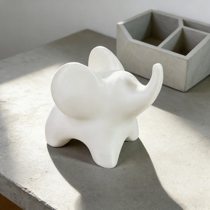 Creative Mini Elephant Sculpture: Minimalist Accent for Home Office Desk Decor